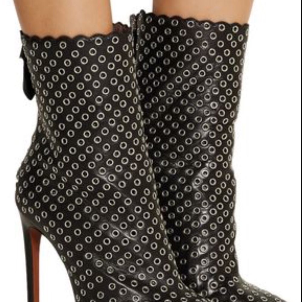 ALAÏA Eyelet-embellished Leather Ankle Bo…